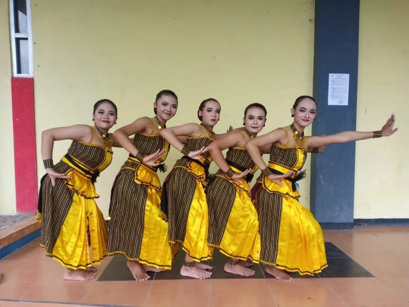 Seni-Tari-SMP