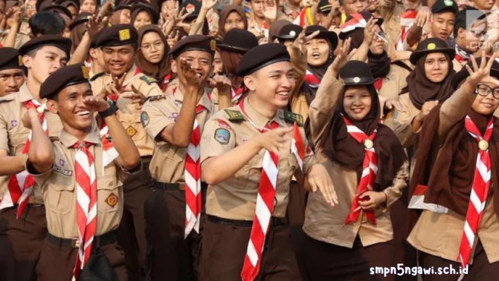 Dampak Positif Mengikuti Kegiatan Pramuka Bagi Siswa SMP